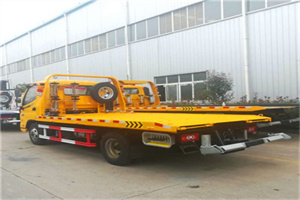 温州附近拖车救援搭电