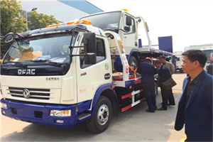 温州汽车道路救援拖车价格